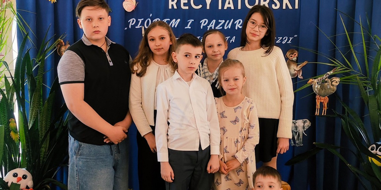 Piórem i pazurem – zwierzęta w poezji”